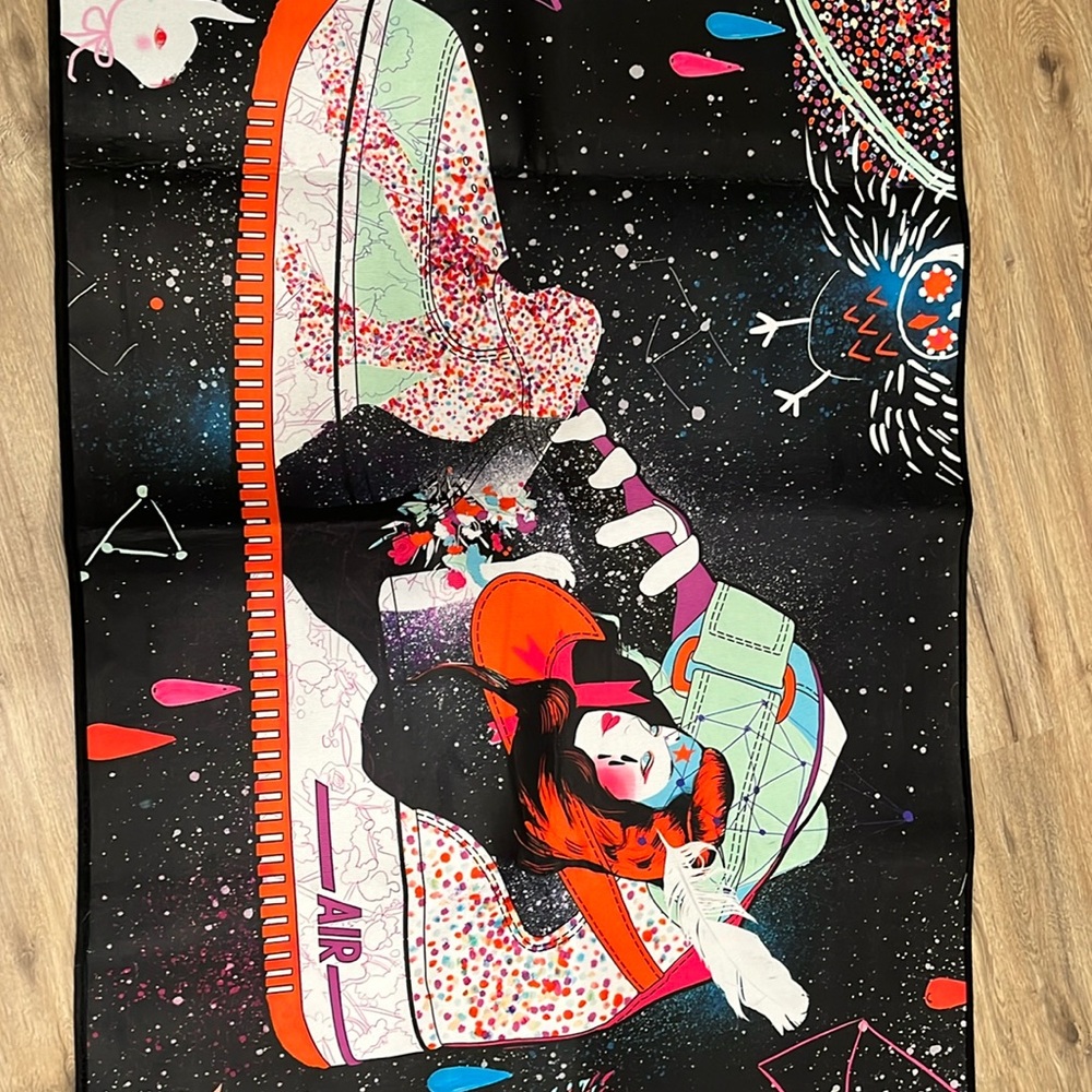 NWOT Nike shoe rug 40” x 62”